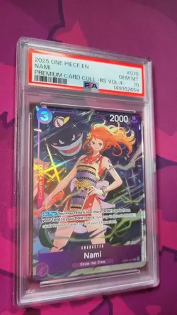 2025 ONE PIECE PREMIUM COLLECTION BEST SELECTION VOL.4 #070 'GENGAR' NAMI PSA 10 - Image 1