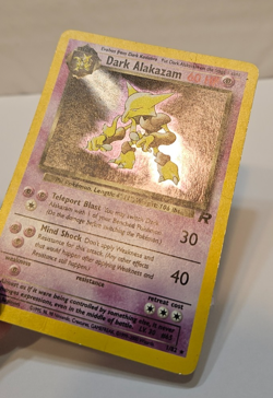 Dark Alakazam 1/82 Holo Rare Unlimited Team Rocket Pokemon 1744 - Image 3