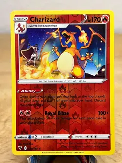 Vivid Voltage Charizard 025/185 Rare Pokemon Reverse Holo NM/M - Image 1