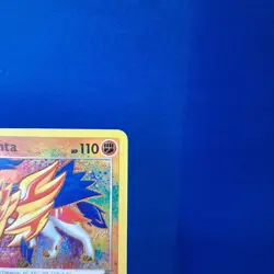 Zamazenta Holo Pokemon TCG Card 102/185 Vivid Voltage Amazing Rare NM Condition - Image 2
