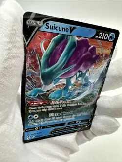 Pokemon TCG Suicune V Evolving Skies 031/203 Holo Ultra Rare NM - Image 4
