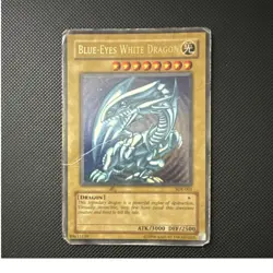 Blue-Eyes White Dragon SDK-001 Starter Deck Kaiba Ultra Rare Unlimited 3000 ATK… - Image 1