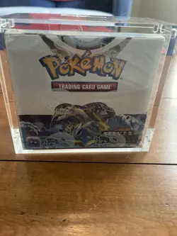 Pokemon Sword & Shield Silver Tempest Booster Box - 36 Cards In Acrylic Case - Image 1