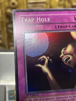 Yugioh Trap Hole LOB-058 The Legend of Blue Eyes White Dragon 1st Edition -NM - Image 3