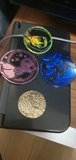 Pokemon - Charizard VMAX Gold Flipping Coin Token Plus Lugia And Mew - Image 1