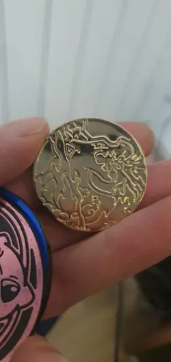 Pokemon - Charizard VMAX Gold Flipping Coin Token Plus Lugia And Mew - Image 2