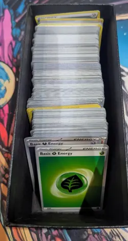 Over 300 Basic Energy cards Pokemon: Scarlet & Violet - Energies 2023 - Image 2