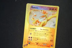 Reverse Holo Moltres 21/144 - Skyridge Pokemon Card LP Legendary Bird Vintage - Image 4