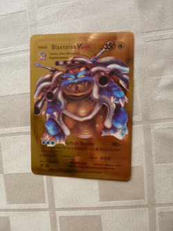 Pokemon Blastoise VMAX Gold Foil Card HP350 LP - Image 1