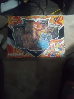 Pokemon TCG Infernape V Box with 4 Booster Packs - Image 1