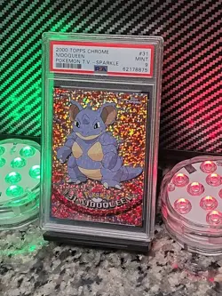 NidoQueen *SPARKLE* 2000 Pokemon Topps Chrome TV PSA 9 MINT #31 RARE POP 13 🔥 - Image 1