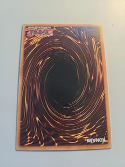 YUGIOH Toon Dark Magician TDIL-EN032 1st Edition - Image 2