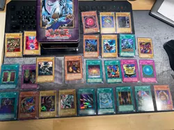 Huge Lot of Vintage Yu-Gi-Oh Cards (Blue Eyes White Dragon) +Tin - Image 1