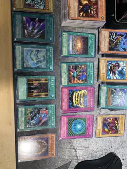 Huge Lot of Vintage Yu-Gi-Oh Cards (Blue Eyes White Dragon) +Tin - Image 4