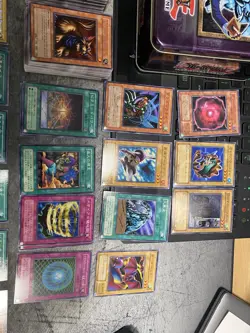 Huge Lot of Vintage Yu-Gi-Oh Cards (Blue Eyes White Dragon) +Tin - Image 5