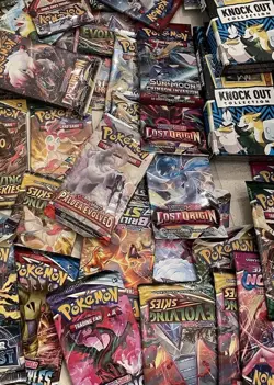POKEMON Collection Builders Box GUARANTEED VINTAGE SLAB AND MORE!!! - Image 3