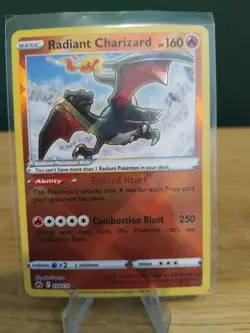 Radiant Charizard Crown Zenith Holo Card 020/159 Rare - Image 1
