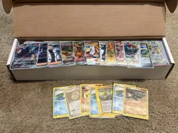 huge pokemon card lot 800-1000 Cards! With Topps Pokemon! - Image 1