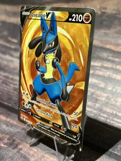 Lucario V SWSH213 SWSH: Sword & Shield Pokemon Promo Card - Image 2