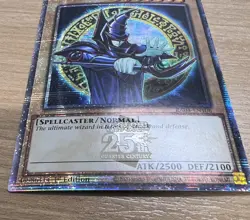 Dark Magician (9th Art) (Quarter Century Secret Rare) RA04-EN106 1st Edition - Image 2
