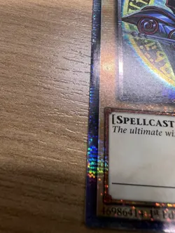 Dark Magician (9th Art) (Quarter Century Secret Rare) RA04-EN106 1st Edition - Image 3