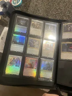 Magic: The Gathering Wizards Card collection in Binders, Foil & Regular - Image 2