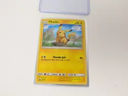 Pokemon TCG Pikachu SM183 Holo Black Star Promo LP - Image 1