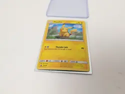 Pokemon TCG Pikachu SM183 Holo Black Star Promo LP - Image 2