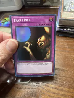 Trap Hole LOB-EN058 The Legend of Blue Eyes White Dragon Unlimited - Image 4