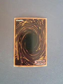 Yu-Gi-Oh! TCG Blue-Eyes White Dragon Kaiba SDK-001 Unlimited Ultra Rare - Image 2