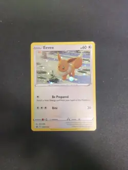 Eevee SWSH190 SWSH: Sword & Shield Promo Cards Holo MP - Image 1