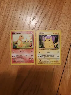 Pokemon Base Set Unlimited Regular Pikachu, Charmander 46/102 LP-NM - Image 2