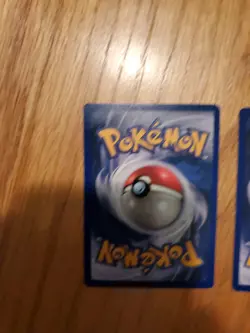 Pokemon Base Set Unlimited Regular Pikachu, Charmander 46/102 LP-NM - Image 5