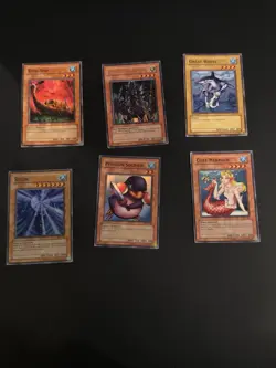 YuGiOh water themed deck featuring Aqua, Fish & Sea Serpent cards - Image 1