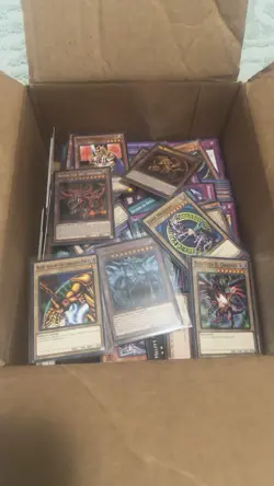 Konami Yu-Gi-Oh! TCG 100 Mixed Card Lot - Image 1