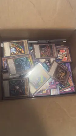 Konami Yu-Gi-Oh! TCG 100 Mixed Card Lot - Image 2