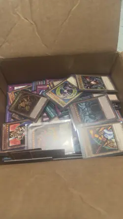 Konami Yu-Gi-Oh! TCG 100 Mixed Card Lot - Image 4