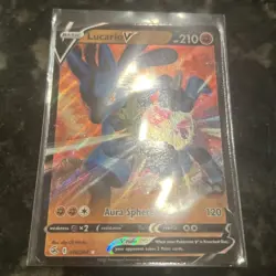 Lucario V 146/264 SWSH08: Fusion Strike Ultra Rare Holo Full Art Pokemon Card NM - Image 2