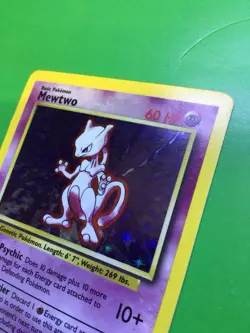 1999 Pokemon Mewtwo Base Set 10/102 Holographic card - Image 4