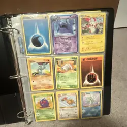 Pokemon binder lot with tons of vintage cards - Image 1