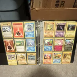 Pokemon binder lot with tons of vintage cards - Image 3
