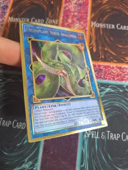 Yu-Gi-Oh! Predaplant Verte Anaconda MGED-EN036 Premiem Gold Rare 1st Ed NM c3/ - Image 2
