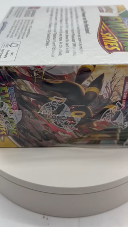 Pokemon TCG Sword & Shield Evolving Skies Booster Box SEALED/NEW - Image 2