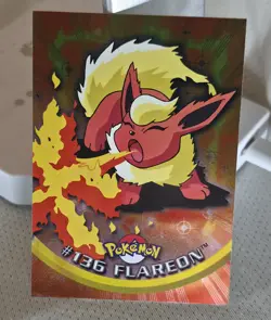 2000 Topps Pokemon TV Series 3 Flareon Rainbow Foil #136 Mint/NM Non-Played - Image 1
