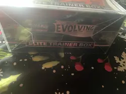 Pokemon TCG - Evolving Skies Elite Trainer Box (Umbreon Leafeon Jolteon Flareon) - Image 5