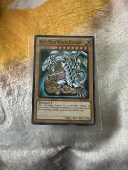 Yugioh Blue-Eyes White Dragon YSKR-EN001 - Image 1