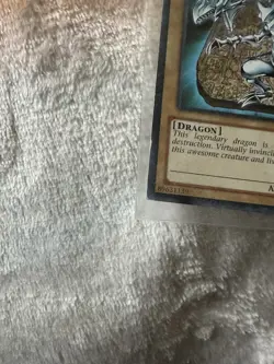 Yugioh Blue-Eyes White Dragon YSKR-EN001 - Image 3