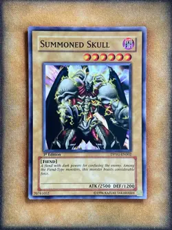 Yugioh Summoned Skull DPYG-EN002 Super Rare 1st Ed NM - Image 1