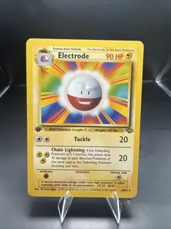 Pokemon Electrode 18/64 Jungle 1st Edition Rare Regular Stage - Image 1