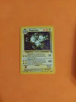 Magneton - 11/62 - Fossil Set - Unlimited - Holo Rare - Pokemon - WOTC - Damaged - Image 1